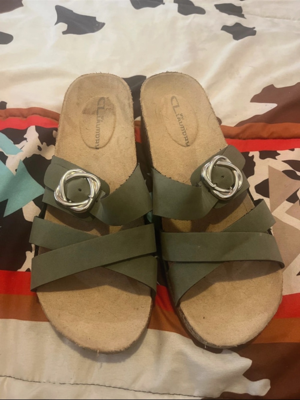 CL by Chinese Laundry Olive Buckle Strappy Slide Sandals